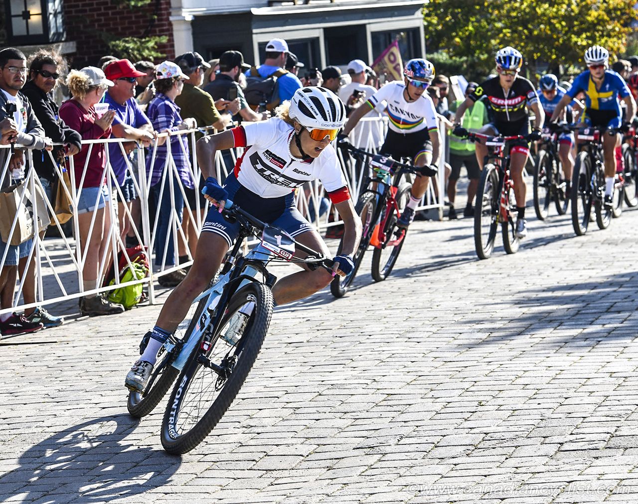 Jolanda Neff (Trek Factory Racing XC) attacked from the start