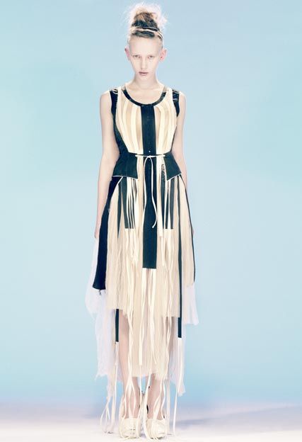 Felicity Brown to design dress for Erin O Connor