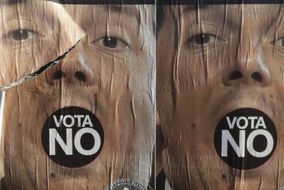 Anti-referendum posters in Rome.