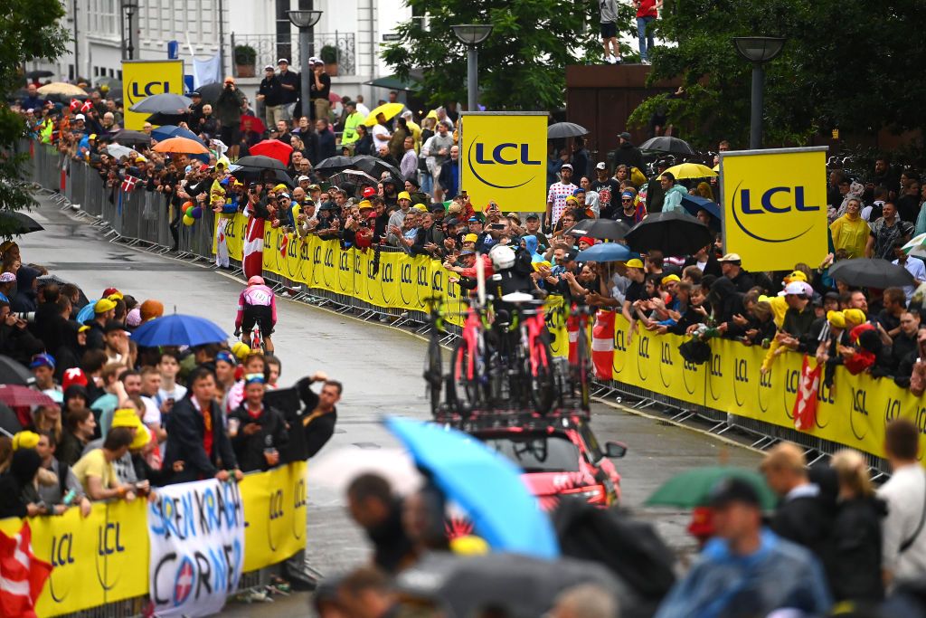 COPENHAGEN DENMARK JULY 01 Rigoberto Uran Uran of Colombia and Team EF Education Easypost sprints during the 109th Tour de France 2022 Stage 1 a 132km individual time trial stage from Copenhagen to Copenhagen ITT TDF2022 WorldTour on July 01 2022 in Copenhagen Denmark Photo by Tim de WaeleGetty Images