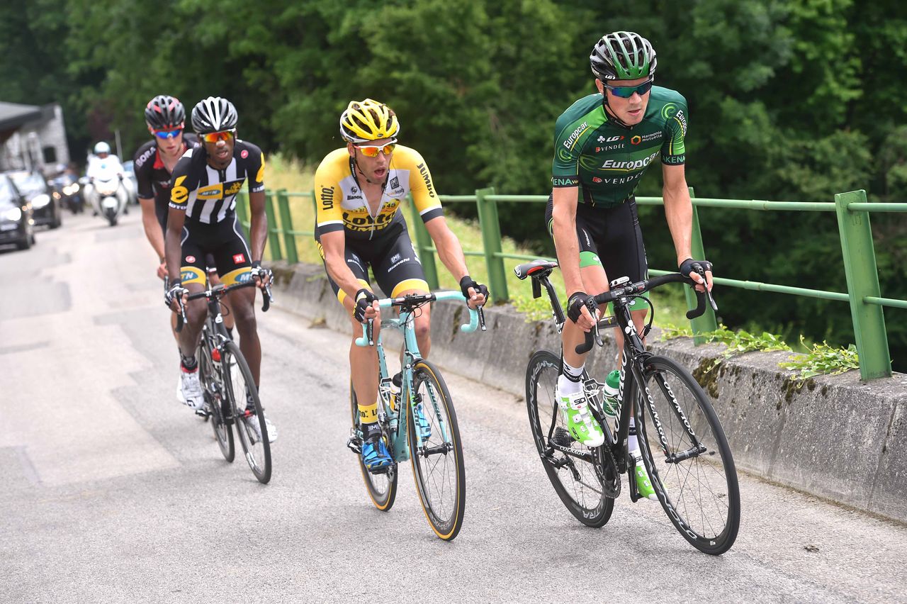 The break were kepts close by the peloton