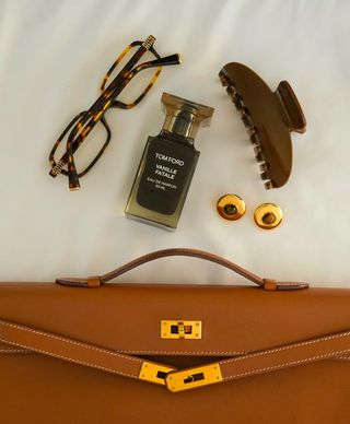 what's in my birkin bag