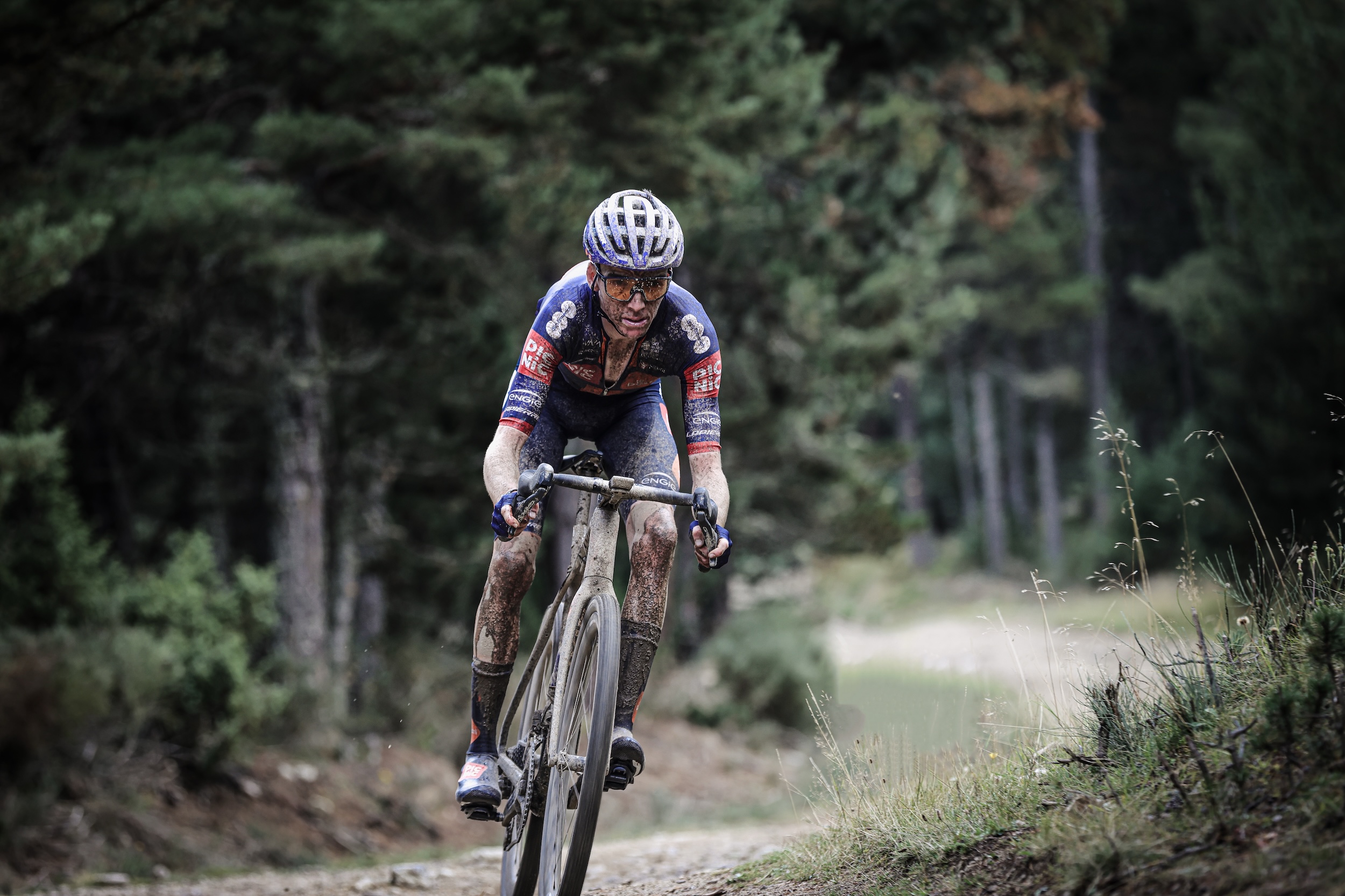 Romain Bardet used a solo effort to win the inaugural 66 Degr&amp;eacute;s Sud x Pyr&amp;eacute;n&amp;eacute;es Catalanes Gravel Tour, part of the UCI Gravel World Series