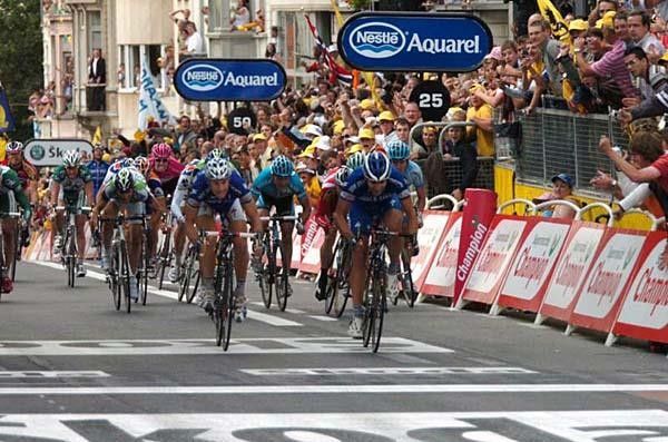 The few riders who escaped the crash sprint for the win.