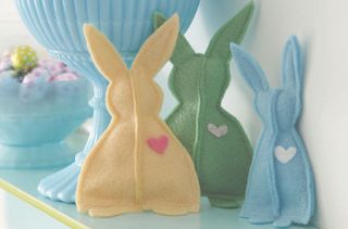 DIY Easter bunny decorations