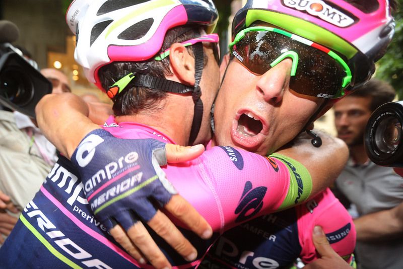 Diego Ulissi celebrates with a Lampre-Merida teammate