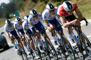 Go behind the scenes with Deceuninck-QuickStep at the Tour Colombia 2.1 – Video