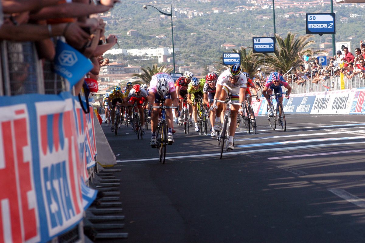 A changing of the guard: Petacchi pips Cipollini on stage 5 of the 2003 Giro