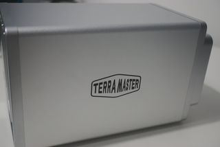 TerraMaster F2-210