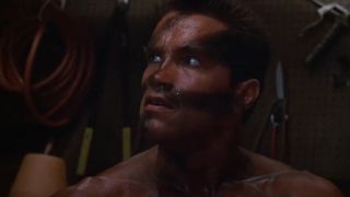 Arnold Schwarzenegger in Commando