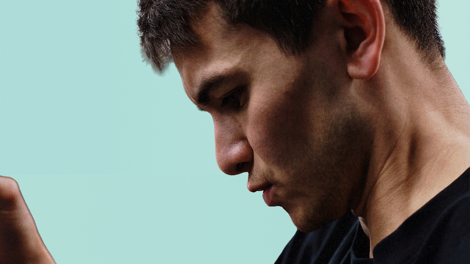 Alex Yee training in a gym