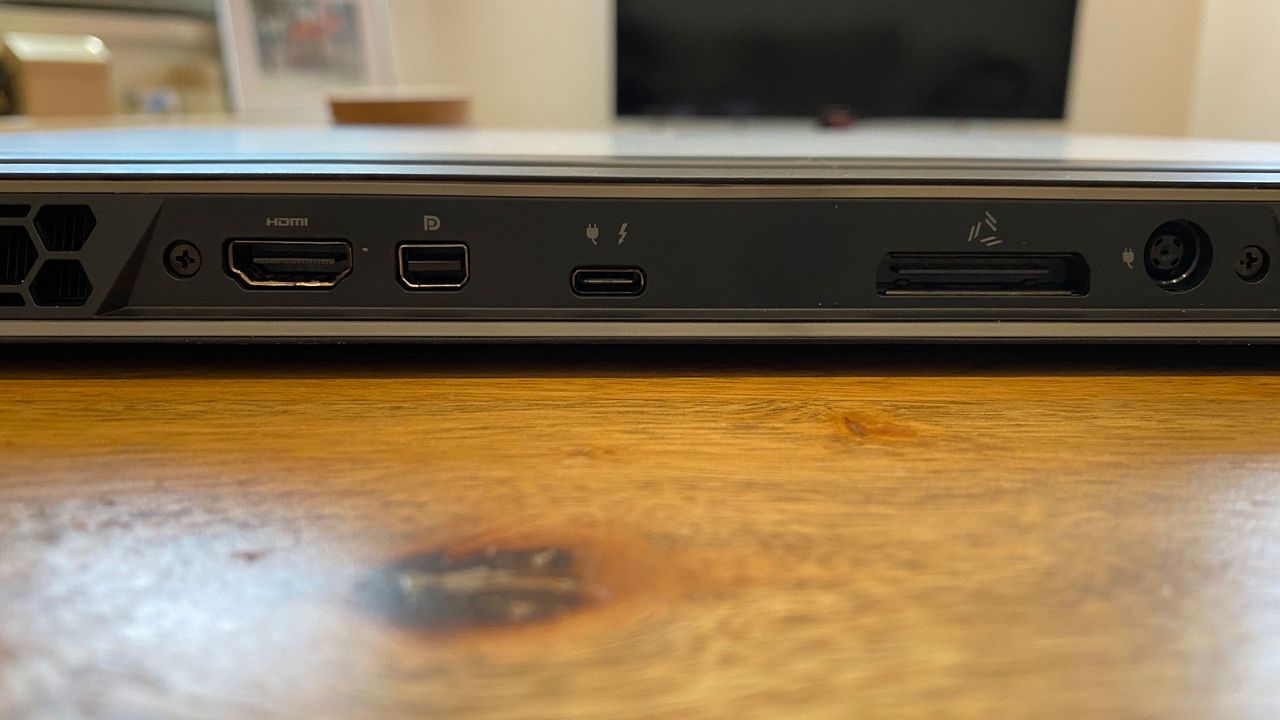 Alienware m15 R3