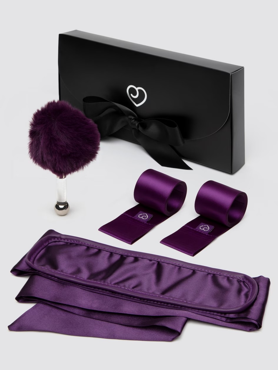 lovehoney, Tie and Tease Pillow Present Bondage Kit