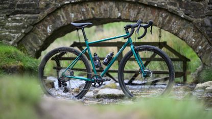 New Genesis Croix de Fer