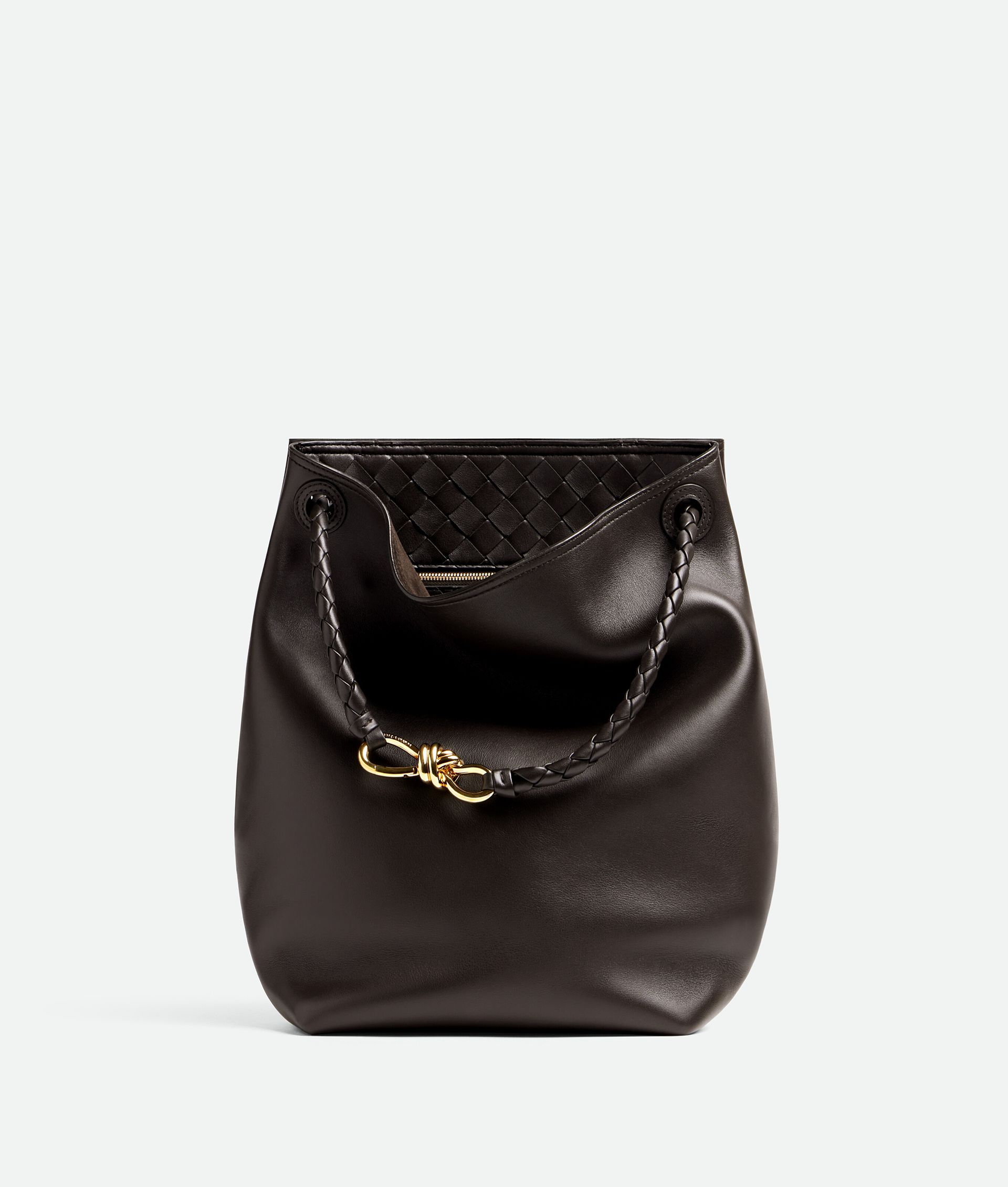 Women's Andiamo Bucket in Fondant