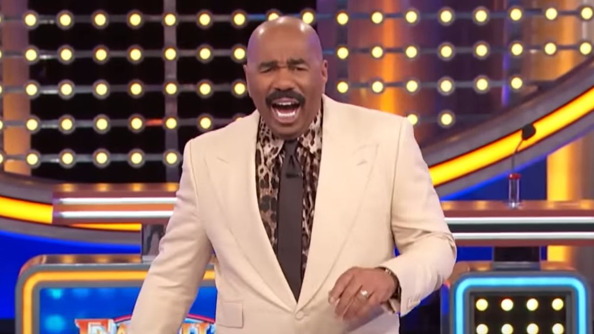 Watch Family Feud Contestant Leave Steve Harvey Dumbfounded Two Games ...