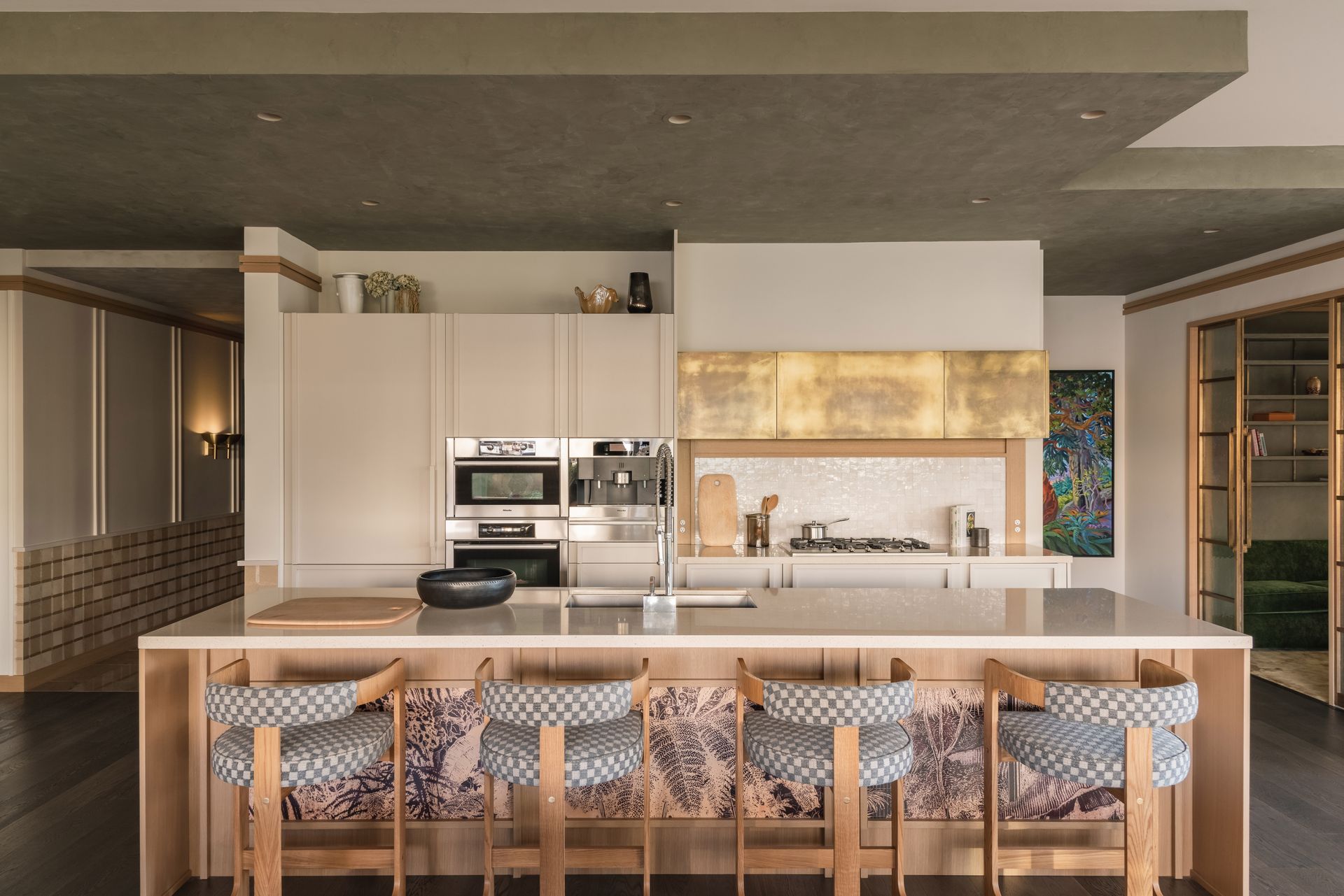 Are kitchen islands outdated? Six experts decide Livingetc