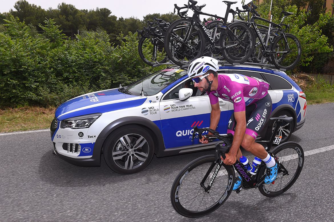 Fernando Gaviria back at the Quick-Step Floors team car