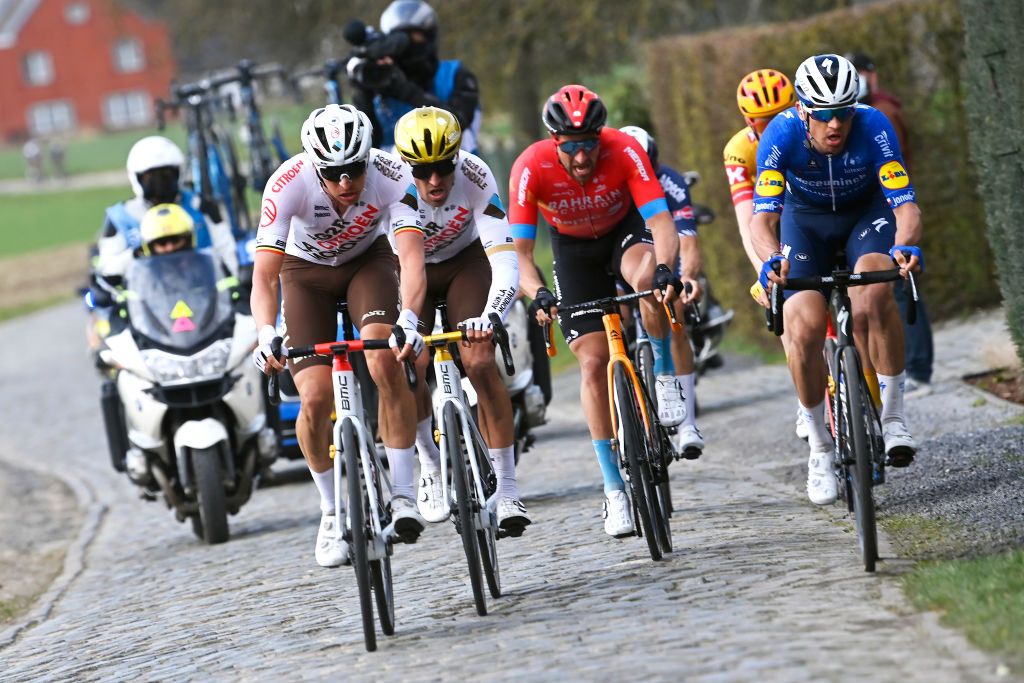 HARELBEKE, BELGIUM - MARCH 26 : during the 64th Saxo Bank classic E3 Harelbeke UCI World Tour cycling race with start and finish in Harelbeke on March 26, 2021 in Harelbeke, Belgium, 26/03/2021 ( Motordriver Kenny Verfaillie &amp; Photo by Nico Vereecken / Photo News
