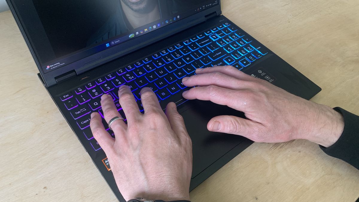 Acer Nitro 16S AI