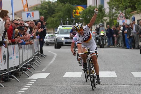 Ina Yoko Teutenberg (HTC - Columbia Women) takes the stage and cements her record of greatest number of stage wins at Tour de l'Aude.
