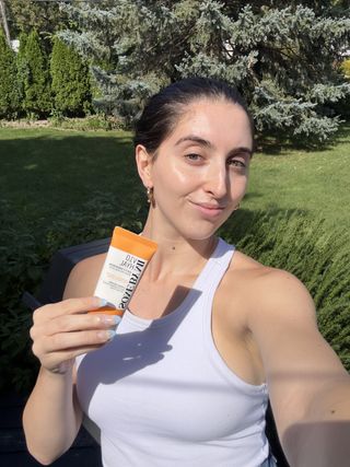 Marisa using Some by Mi V10 Hyal Air Fit Sunscreen