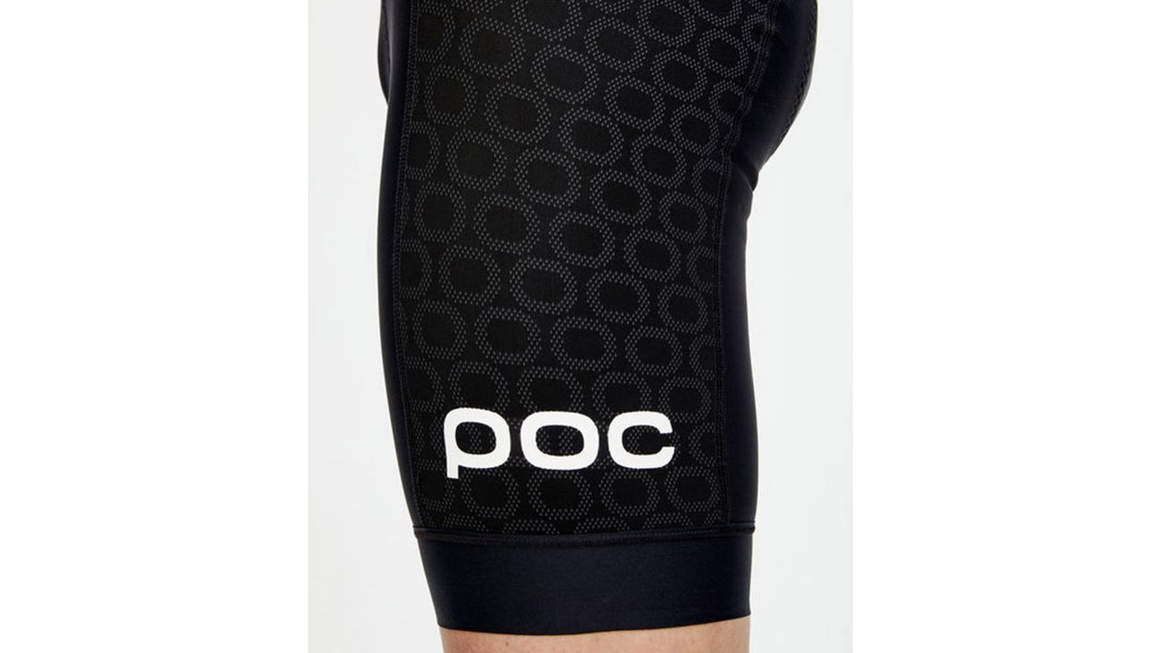 Here you can see the areas of ceramic protection on the side of the bib shorts