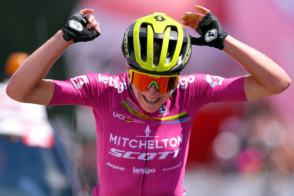 Annemiek van Vleuten (Mitchelton-Scott) wins queen stage 5 at the Giro Rosa