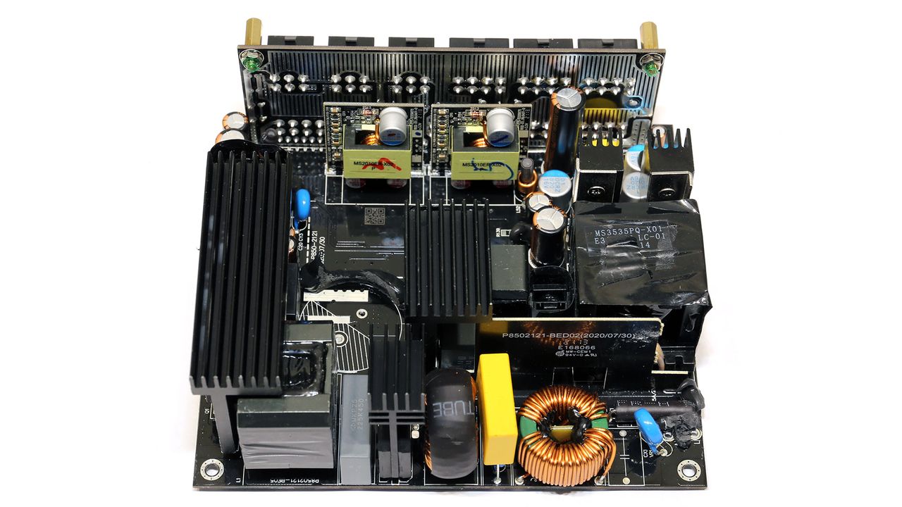 Gigabyte UD850GM
