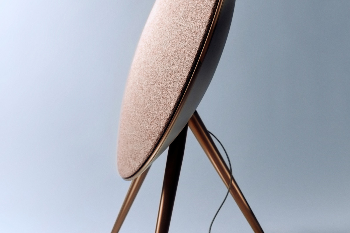 Bang &amp;amp; Olufsen Beosound A9 in Sienna Brown with Woolscape Mineral Red fabric by Kvadrat