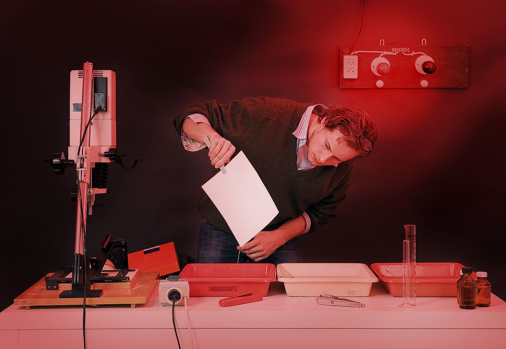 Best darkroom equipment in UK photo enlargers, film tanks, trays