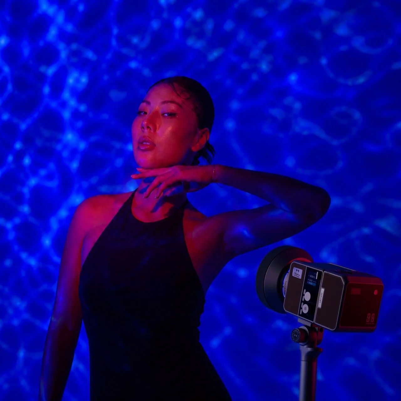 The Harlowe Max Spectra LED light