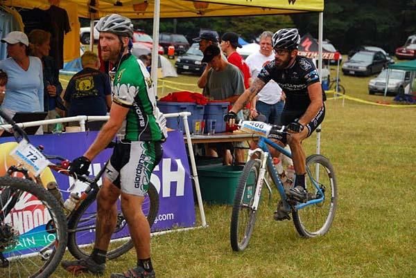 Former singlespeed Word Champion Buck Keich pre-gamed well the night before and road well all day. Watts Dixon road in just behind Buck.
