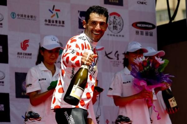 Ghader Mizbani (Tabriz) had fun on the podium after winning the KOM jersey as well.