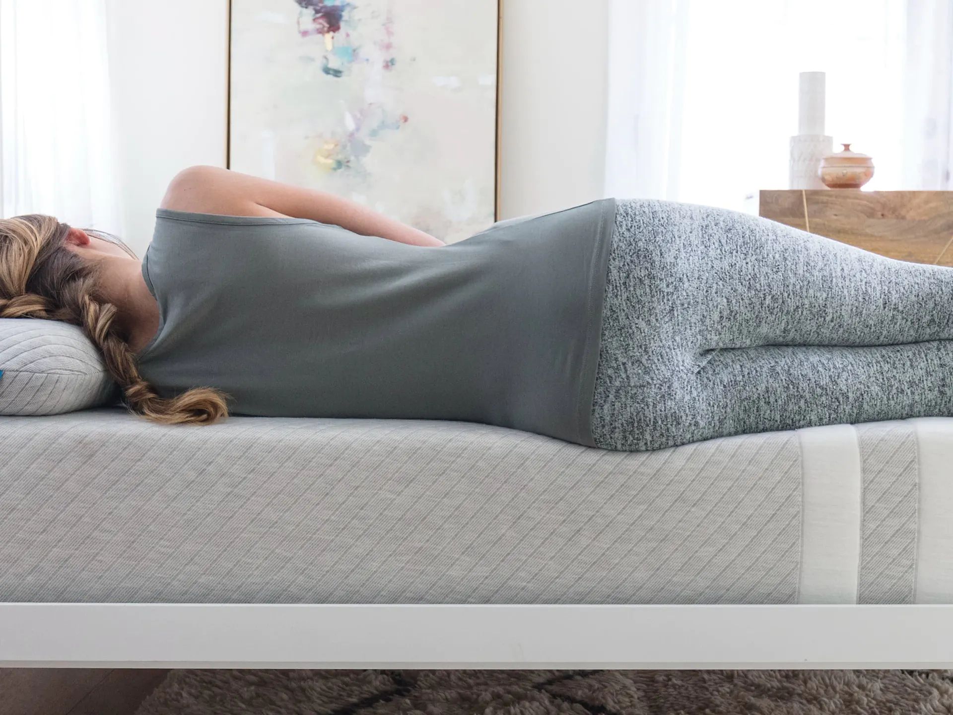 Leesa orginal side sleeping