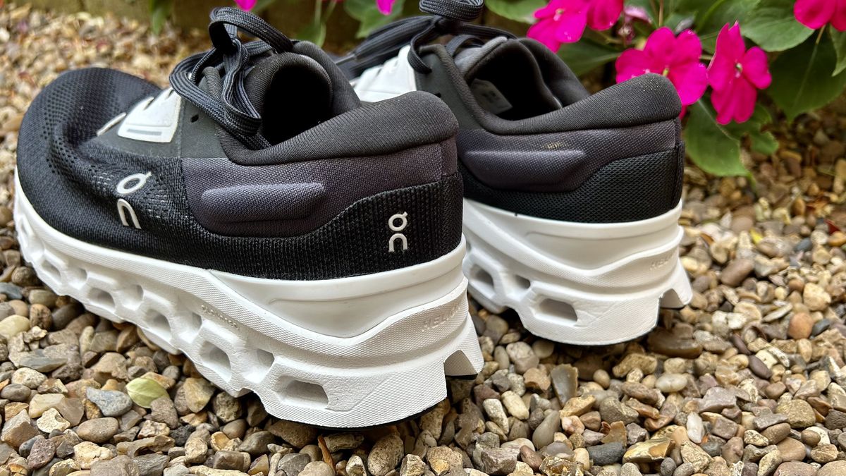 On Cloudstratus 3 review — a comfortable, everyday running shoe for