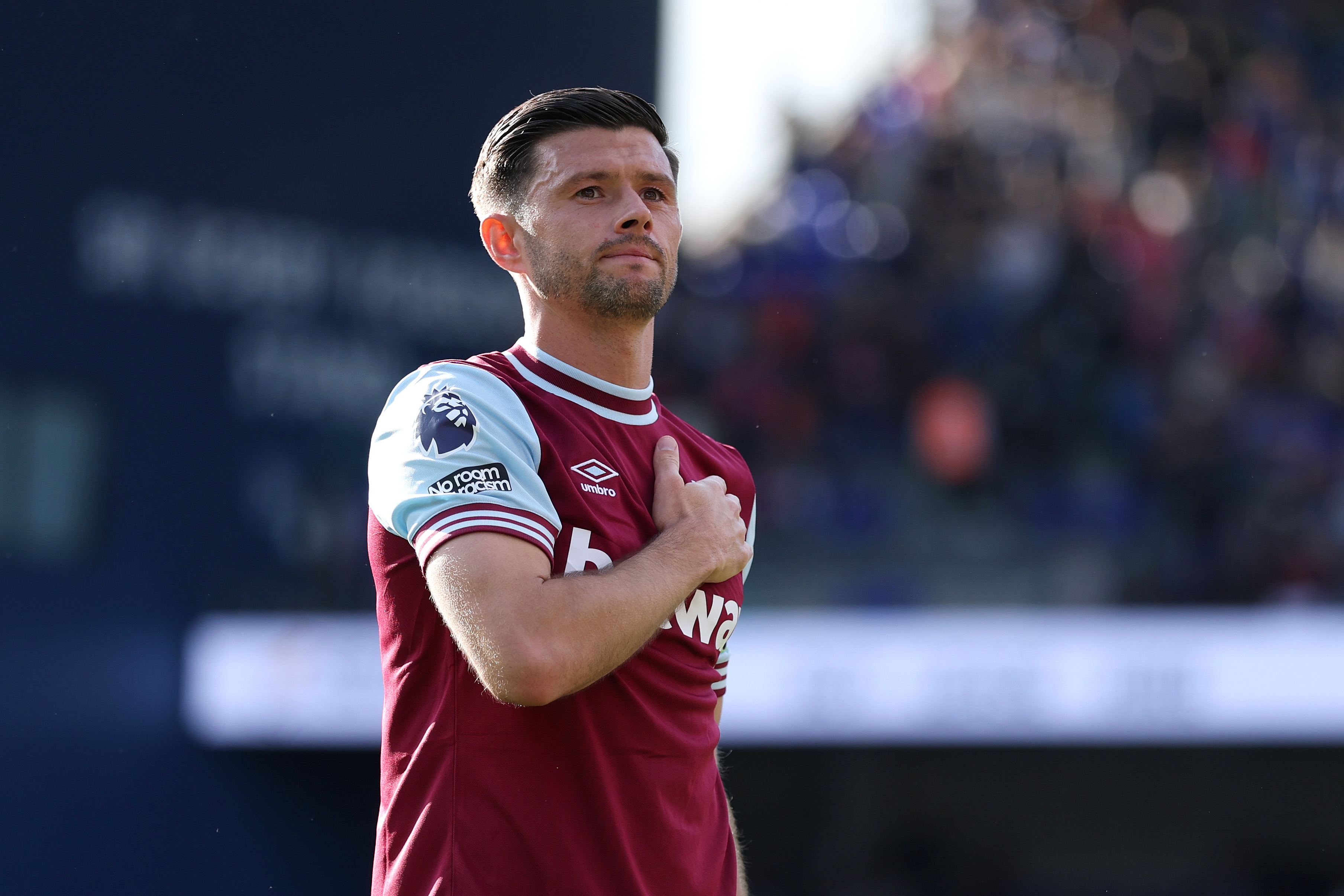 Aaron Cresswell shows his appreciation to the West Ham fans on his final appearance for the club, against Ipswich Town in May 2025.