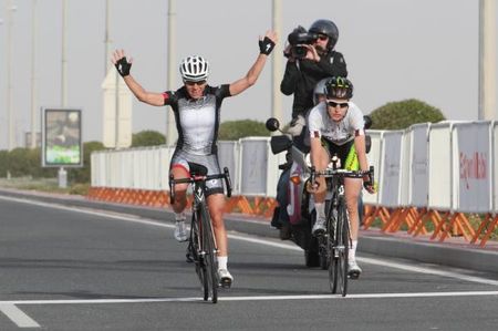 Trixi Worrack (Specialized - lululemon) wins the stage ahead of Judith Arndt (GreenEDGE-AIS), who took over the general classification lead