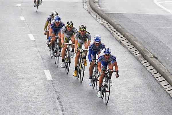 Columbia-HTC winds it up with two kilometres to go.