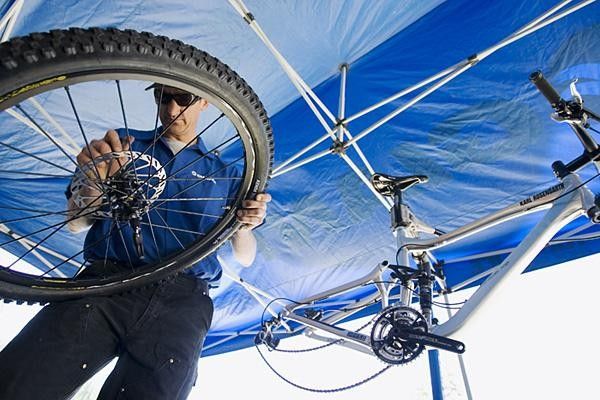 Frank Trotter makes some last minute adjustments before the first ride.