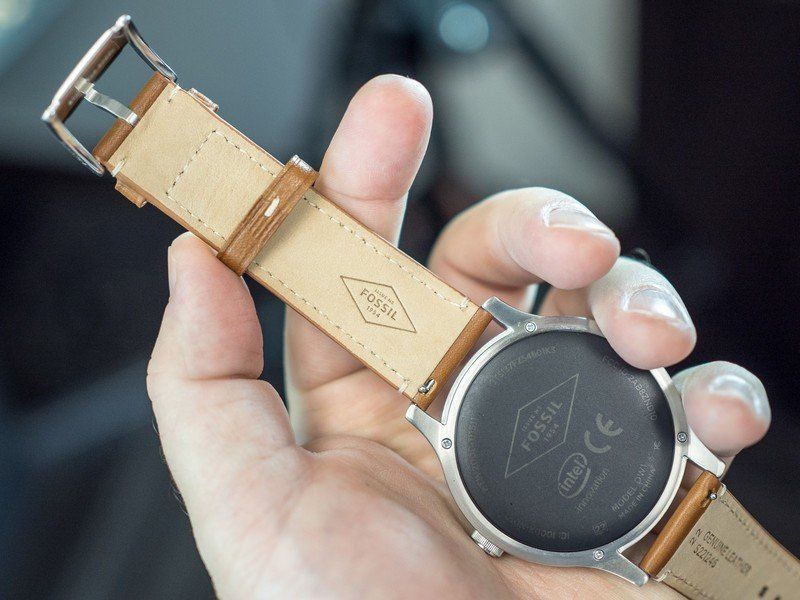 Fossil Q Founder in leather