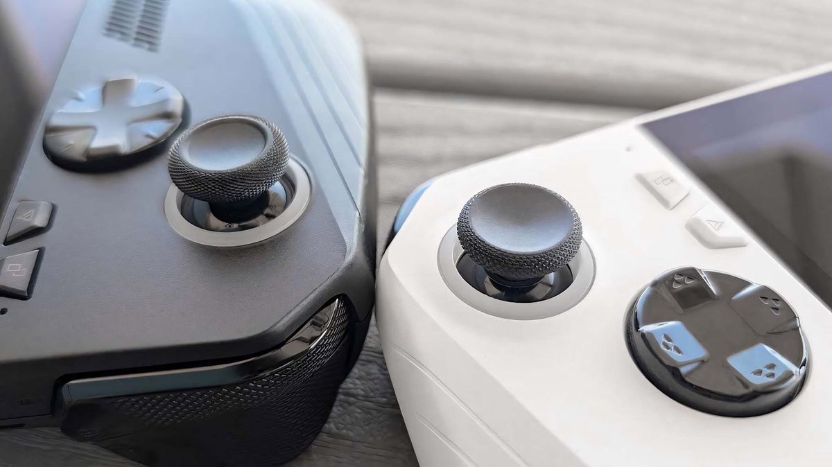 ROG Ally X and ROG Ally joystick grips.