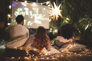 Outdoor screen adds more privacy in a garden