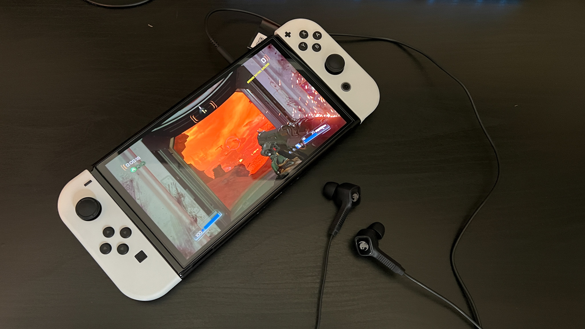 Roccat Syn Buds Core on Nintendo Switch