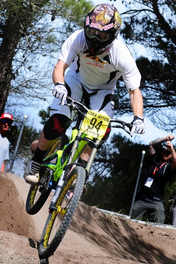 Eric Carter (GT) races to fifth place
