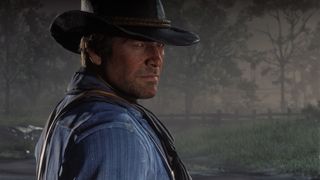 Arthur Morgan up in side-profile, standin up in a gangbangin' foggy forest area