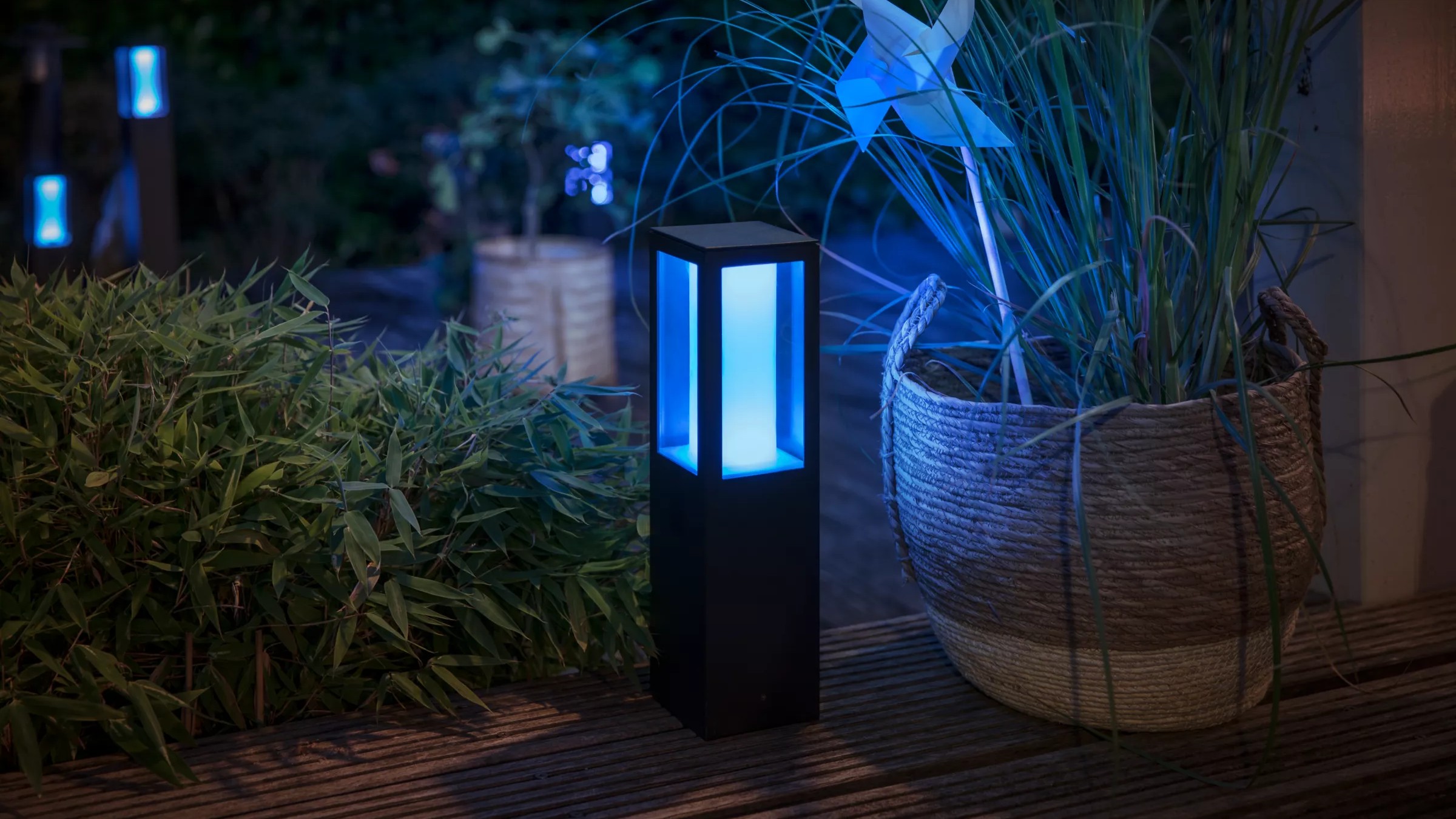 Philips Hue Impress Pedestal Light in garden