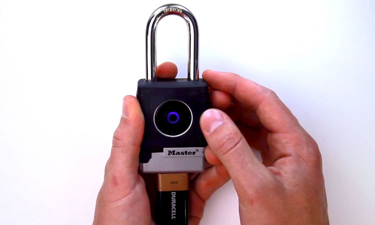 Master Lock 4401DLH Bluetooth Padlock Review | Tom's Guide
