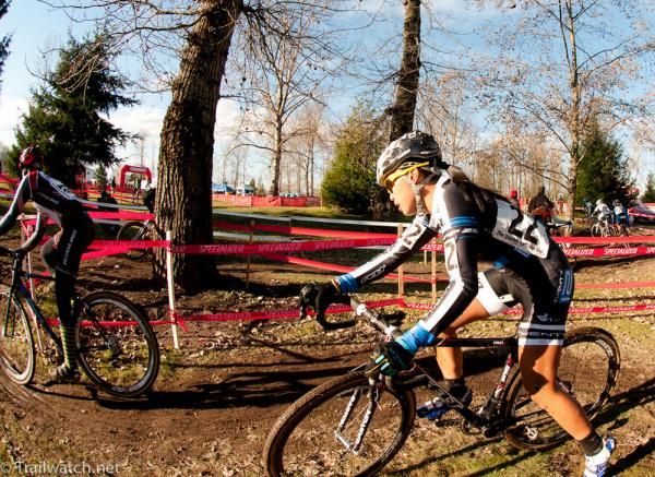 Coryn Rivera (Peanut Butter and Co) putting a foot down through some S-Turns.