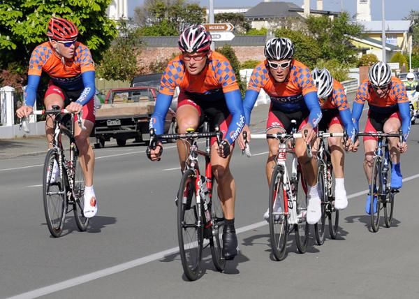 Local team Southern Institute of Technology tackle the 8.4km TTT.